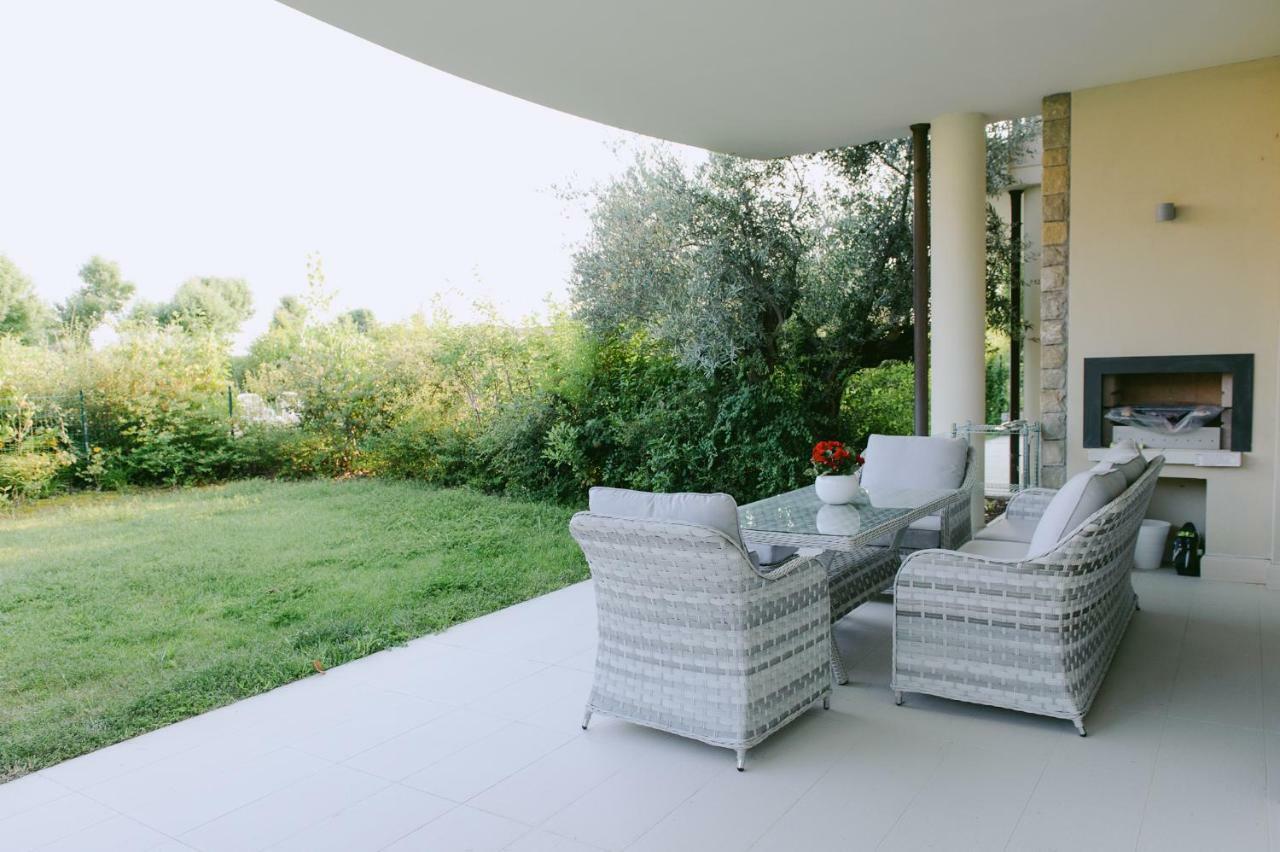 Sweet Dream Deluxe Apartment Σιρμιόνε Εξωτερικό φωτογραφία